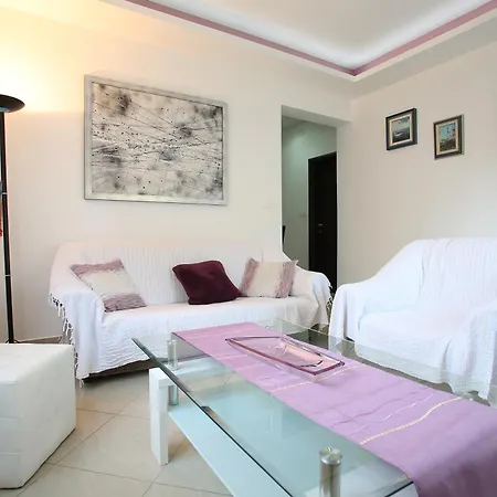 Apartments Stobrec Hotel