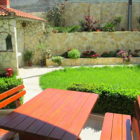 Apartments Stobrec Hotel *