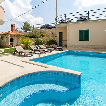 Apartments Stobrec Split